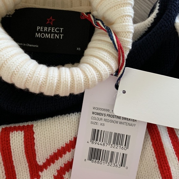 NWT Perfect moment frostine ski sweater in red/Snow White/navy - Picture 11 of 11